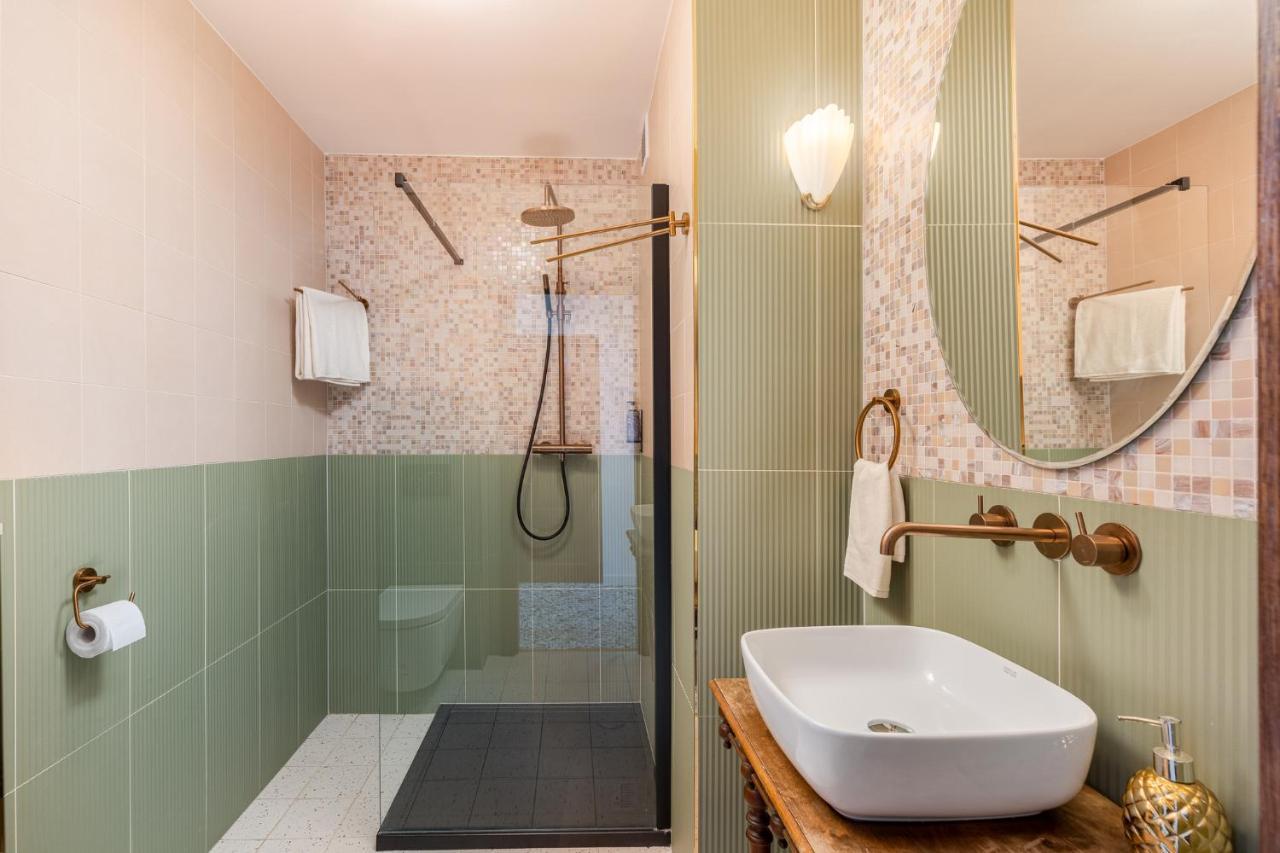 Luxury In A Truly Perfect Location Apartament *